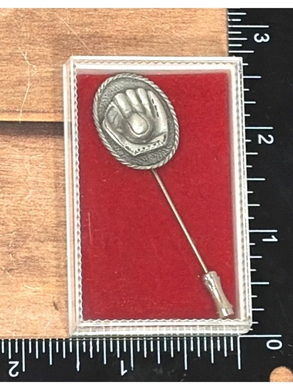 Lot of 6 Baseball Glove Pocket Lapel Pins Award Pins NOS Boxed